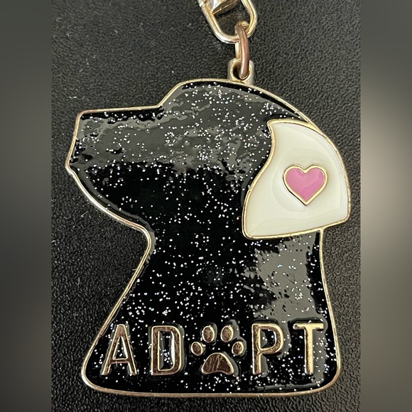 Key ring- Adopt, Black dog - Picture 2 of 5